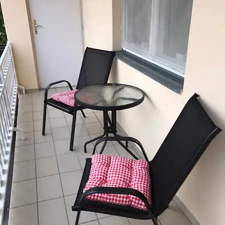 Altan Apartment Heviz