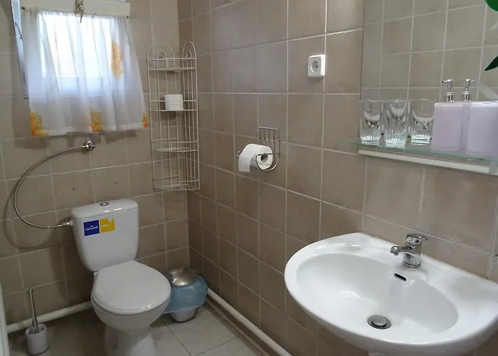 Altan Apartament *