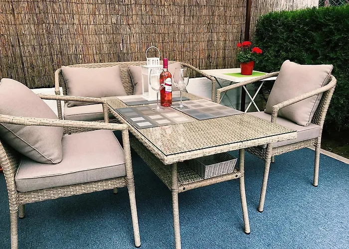 Altan Apartament *